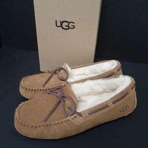 UGG Dakota Slippers Sz 5